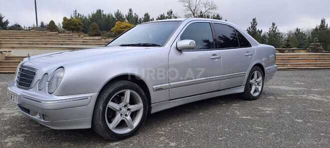 Mercedes E 270 2001, 326,000 km - 2.7 l - Bakı