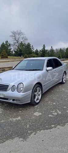 Mercedes E 270 2001, 326,000 km - 2.7 l - Bakı