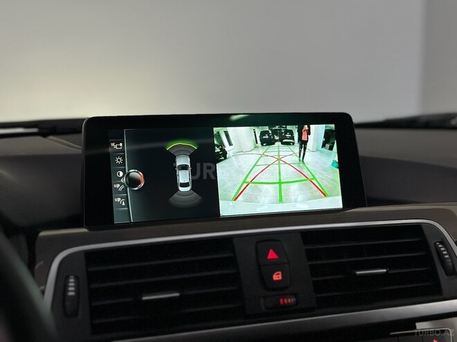 BMW 330-24
