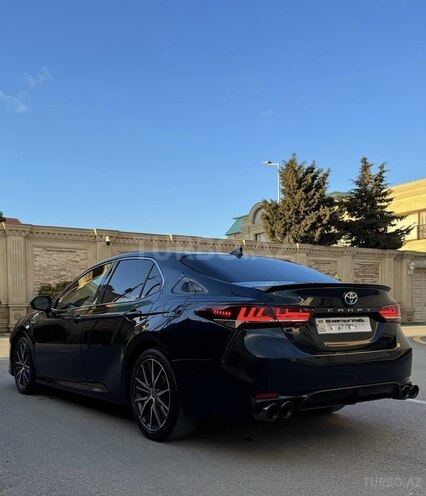 Toyota Camry-6