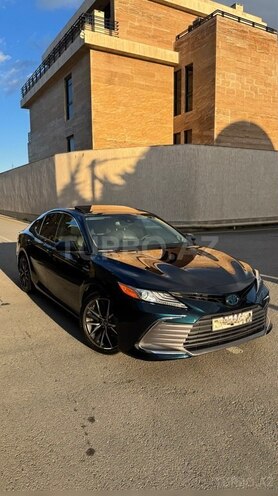 Toyota Camry-5