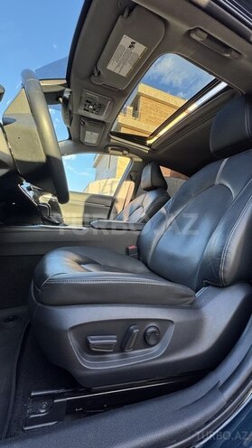 Toyota Camry-17