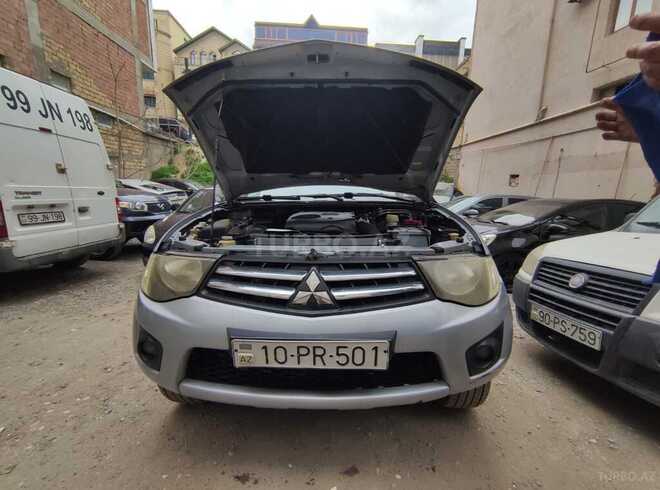 Mitsubishi L200 2012, 370,669 km - 2.5 l - Bakı