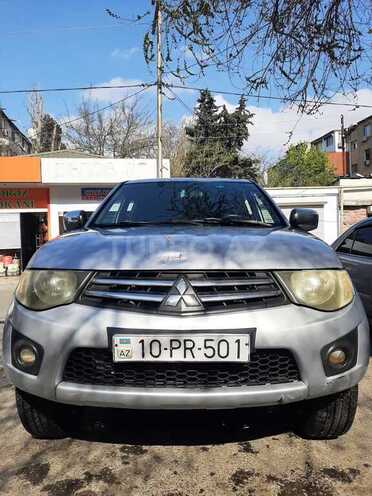Mitsubishi L200 2012, 370,669 km - 2.5 l - Bakı