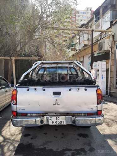 Mitsubishi L200 2012, 370,669 km - 2.5 l - Bakı