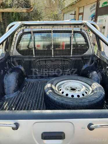 Mitsubishi L200 2012, 370,669 km - 2.5 l - Bakı
