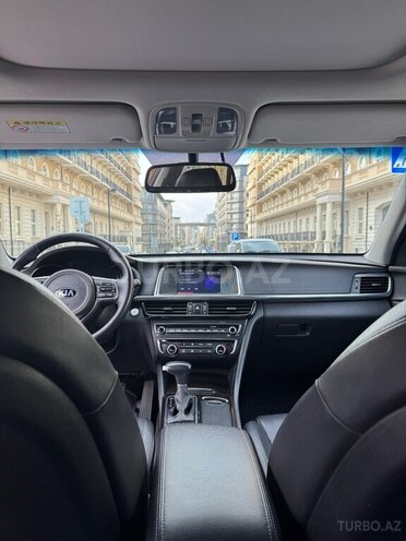 Kia K5-6