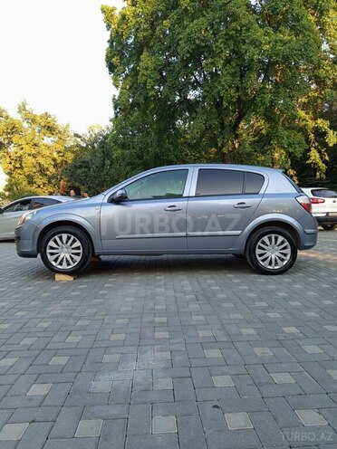 Opel Astra 2006, 261,324 km - 1.4 l - Quba