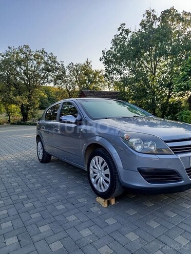 Opel Astra 2006, 261,324 km - 1.4 l - Quba