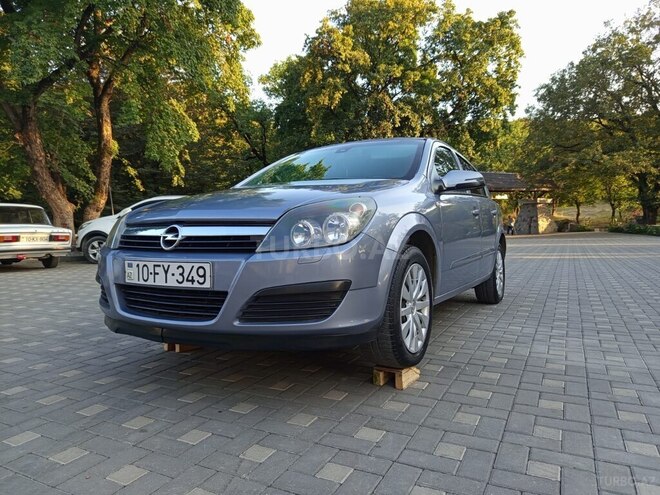 Opel Astra 2006, 261,324 km - 1.4 l - Quba