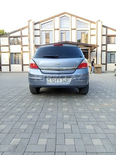 Opel Astra 2006, 261,324 km - 1.4 l - Quba