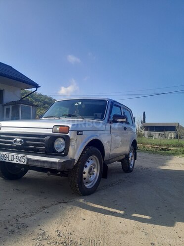 LADA (VAZ) Niva 2002, 330,000 km - 1.7 л - Astara
