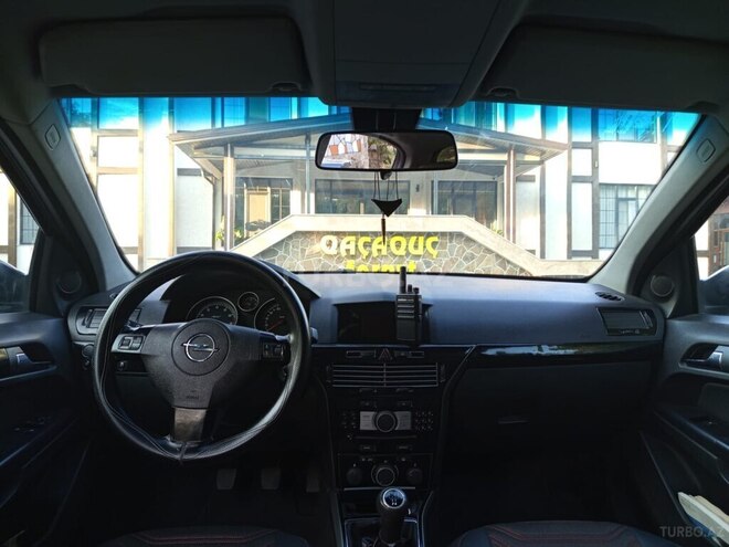 Opel Astra 2006, 261,324 km - 1.4 l - Quba