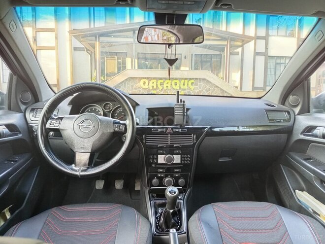 Opel Astra 2006, 261,324 km - 1.4 l - Quba