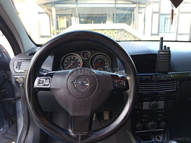 Opel Astra 2006, 261,324 km - 1.4 l - Quba