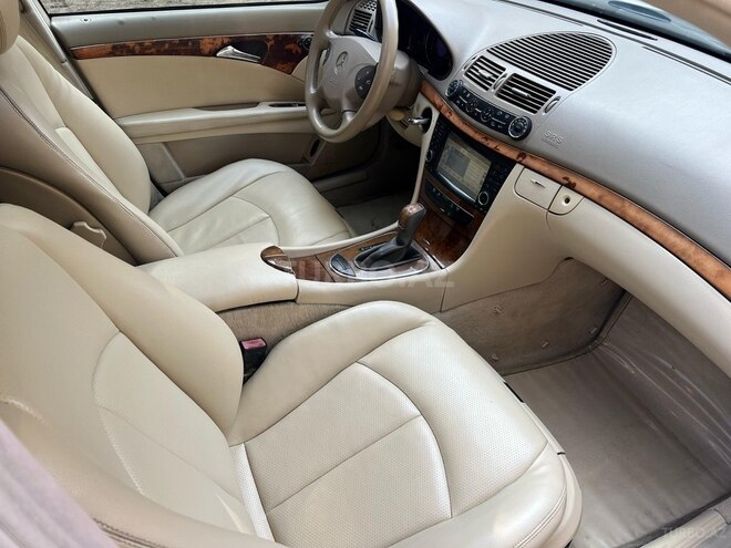 Mercedes E 240 2004, 220,000 km - 2.4 l - Xırdalan