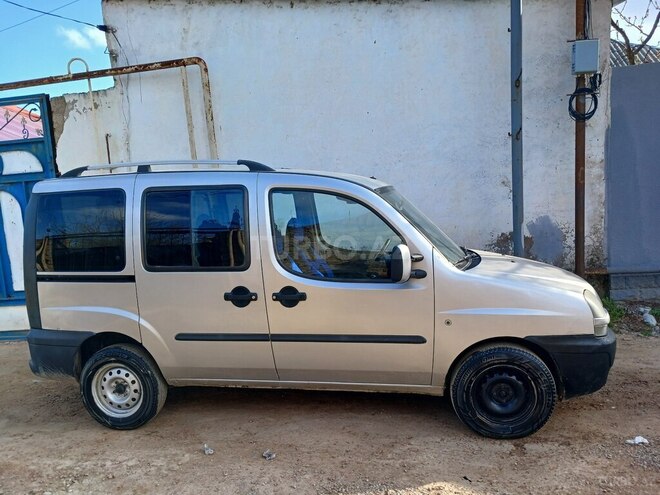 Fiat Doblo 2003, 236,000 km - 1.9 l - Bakı