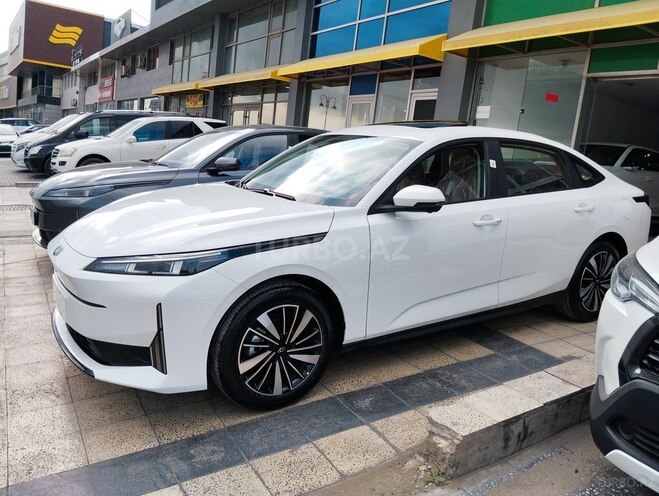 Changan Qiyuan A05-3