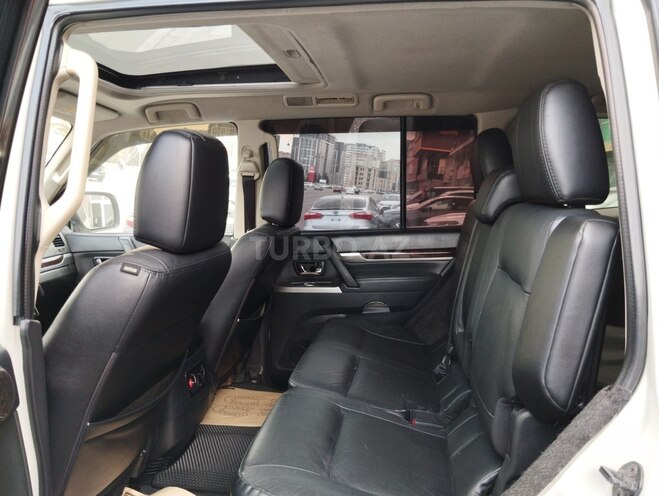 Mitsubishi Pajero 2013, 230,000 km - 3.5 l - Bakı