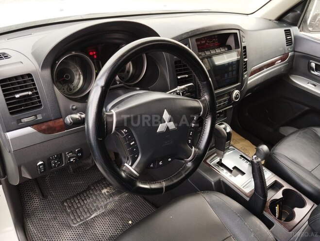 Mitsubishi Pajero 2013, 230,000 km - 3.5 l - Bakı