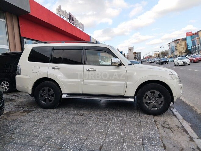 Mitsubishi Pajero 2013, 230,000 km - 3.5 l - Bakı