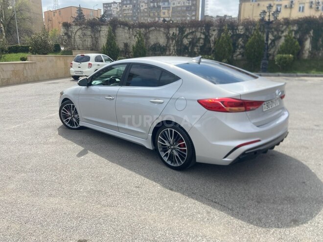 Hyundai Elantra 2016, 231,746 km - 1.6 л - Bakı