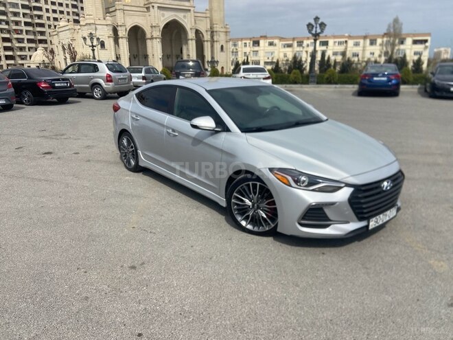 Hyundai Elantra 2016, 231,746 km - 1.6 л - Bakı