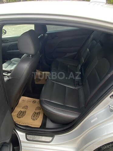 Hyundai Elantra 2016, 231,746 km - 1.6 л - Bakı