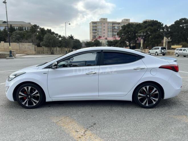 Hyundai Avante 2014, 215,000 km - 1.6 л - Bakı