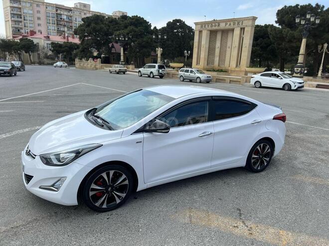 Hyundai Avante 2014, 215,000 km - 1.6 л - Bakı