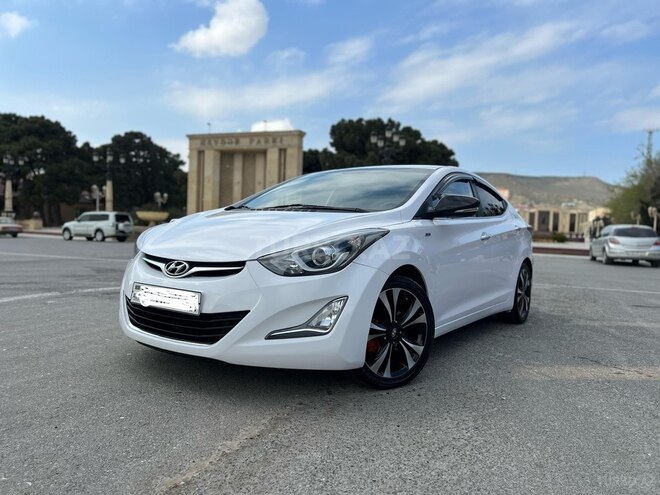Hyundai Avante 2014, 215,000 km - 1.6 л - Bakı