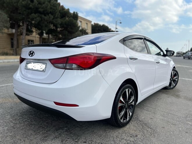 Hyundai Avante 2014, 215,000 km - 1.6 л - Bakı