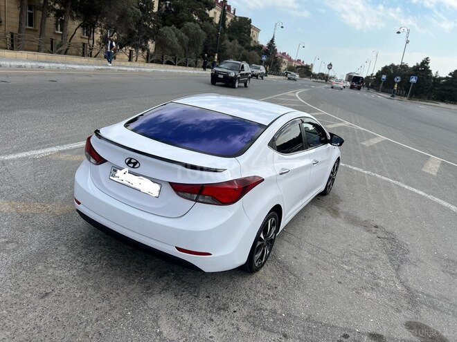Hyundai Avante 2014, 215,000 km - 1.6 л - Bakı