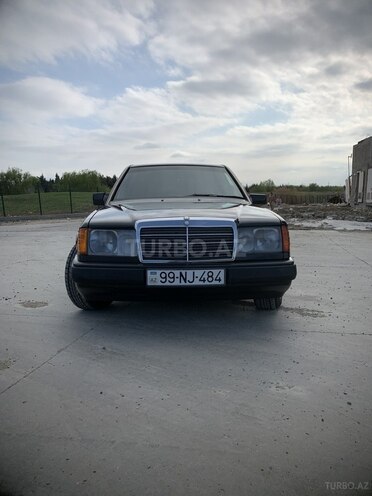 Mercedes E 230 1990, 345,234 km - 2.3 l - Bakı