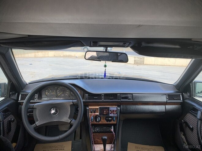 Mercedes E 230 1990, 345,234 km - 2.3 l - Bakı