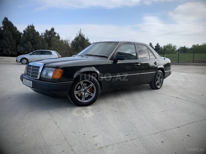 Mercedes E 230 1990, 345,234 km - 2.3 l - Bakı