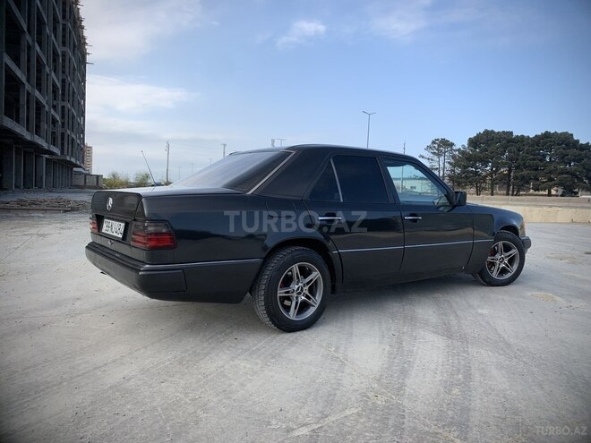 Mercedes E 230 1990, 345,234 km - 2.3 l - Bakı