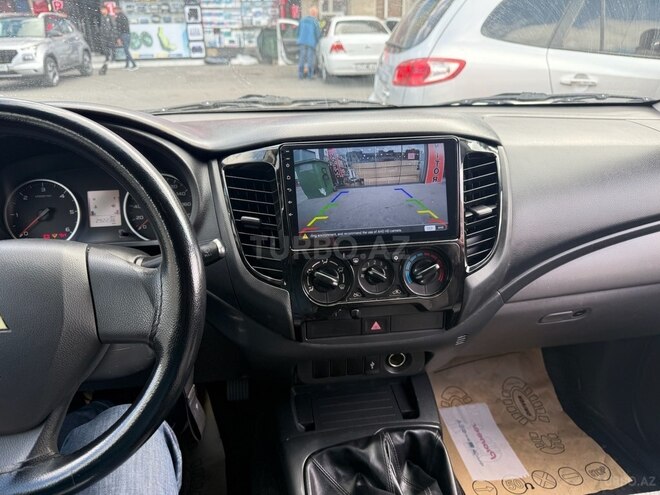 Mitsubishi L200 2016, 281,000 km - 2.5 л - Bakı