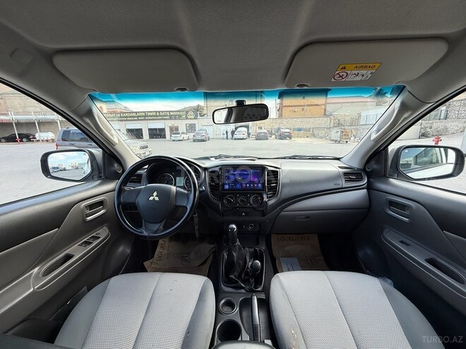 Mitsubishi L200 2016, 281,000 km - 2.5 л - Bakı