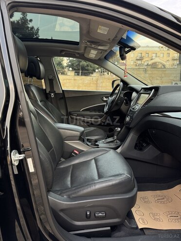 Hyundai Santa Fe-10