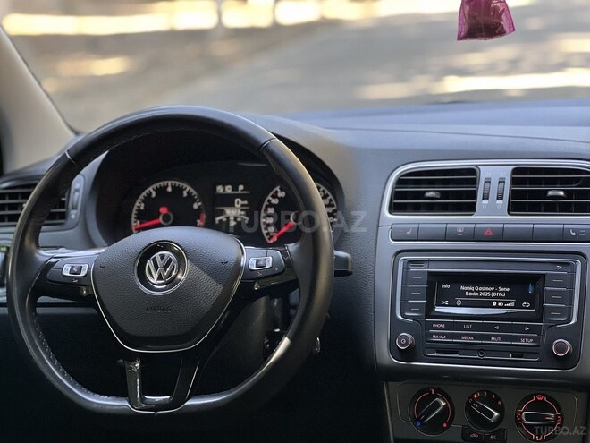 Volkswagen Polo 2019, 78,500 km - 1.6 l - Bakı
