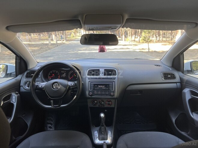 Volkswagen Polo 2019, 78,500 km - 1.6 l - Bakı