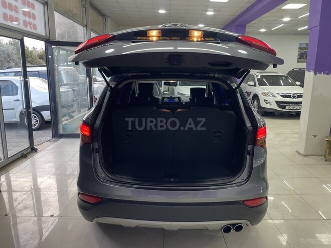 Hyundai Santa Fe-11