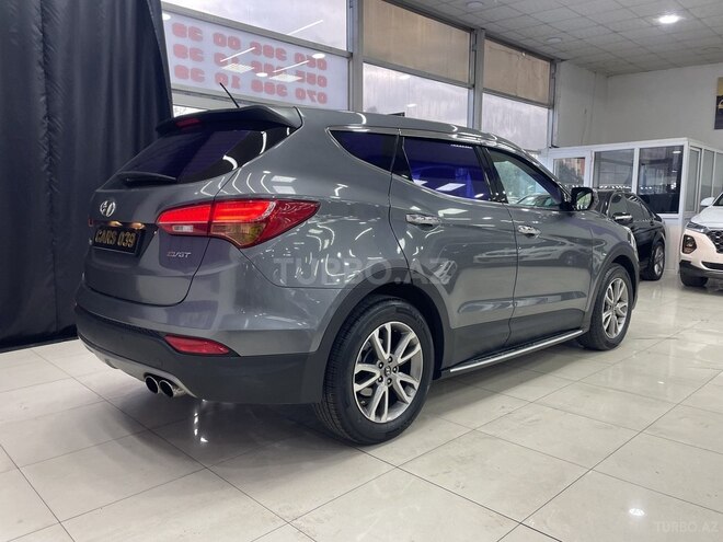 Hyundai Santa Fe-14