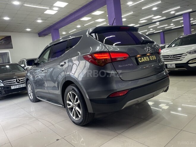 Hyundai Santa Fe-12