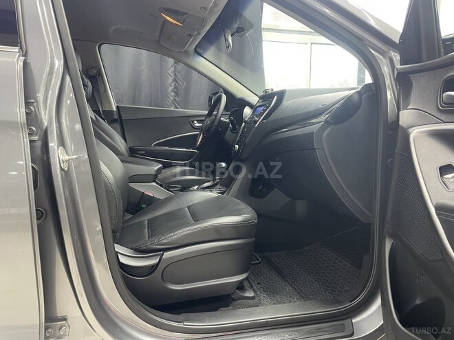 Hyundai Santa Fe-4