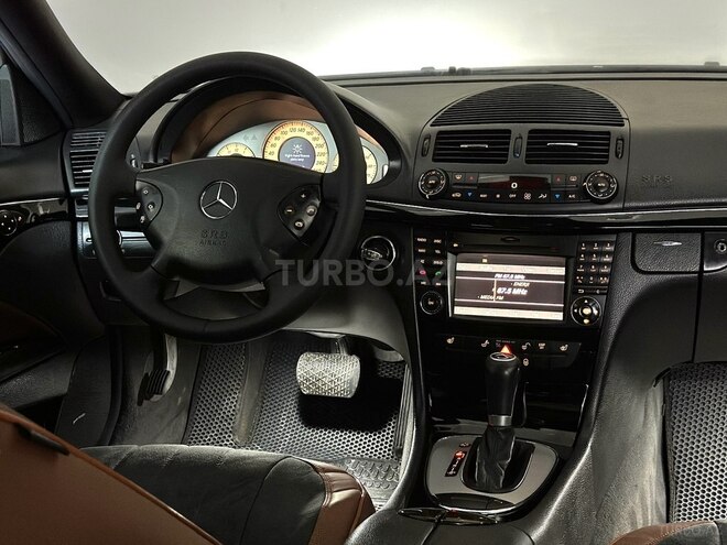 Mercedes E 320 2004, 294,000 km - 3.2 l - Bakı