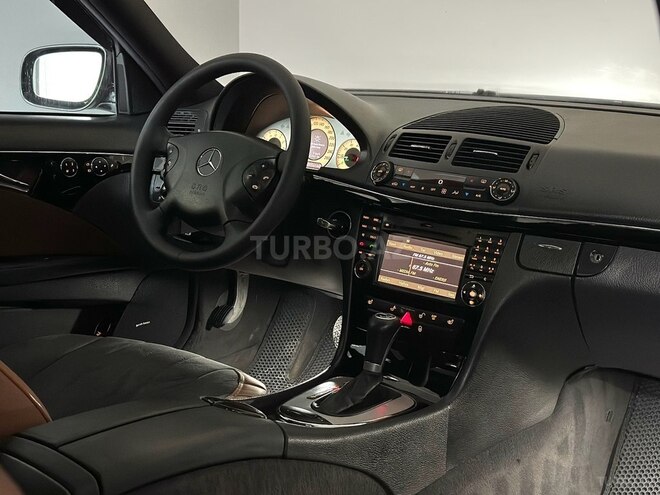 Mercedes E 320 2004, 294,000 km - 3.2 l - Bakı