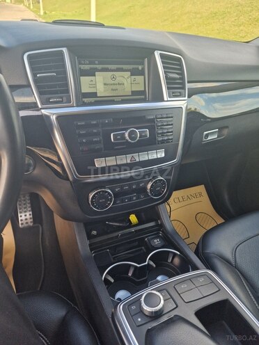 Mercedes ML 400 4MATIC 2014, 93,000 km - 3.0 л - Bakı