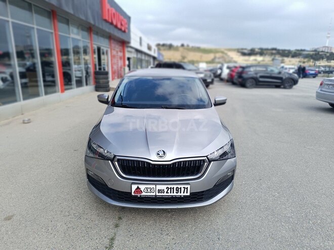 Skoda Rapid 2021, 46,000 km - 1.6 l - Bakı